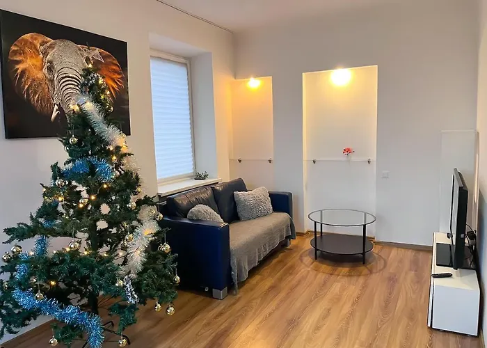 Apartment Centre With Free Parking